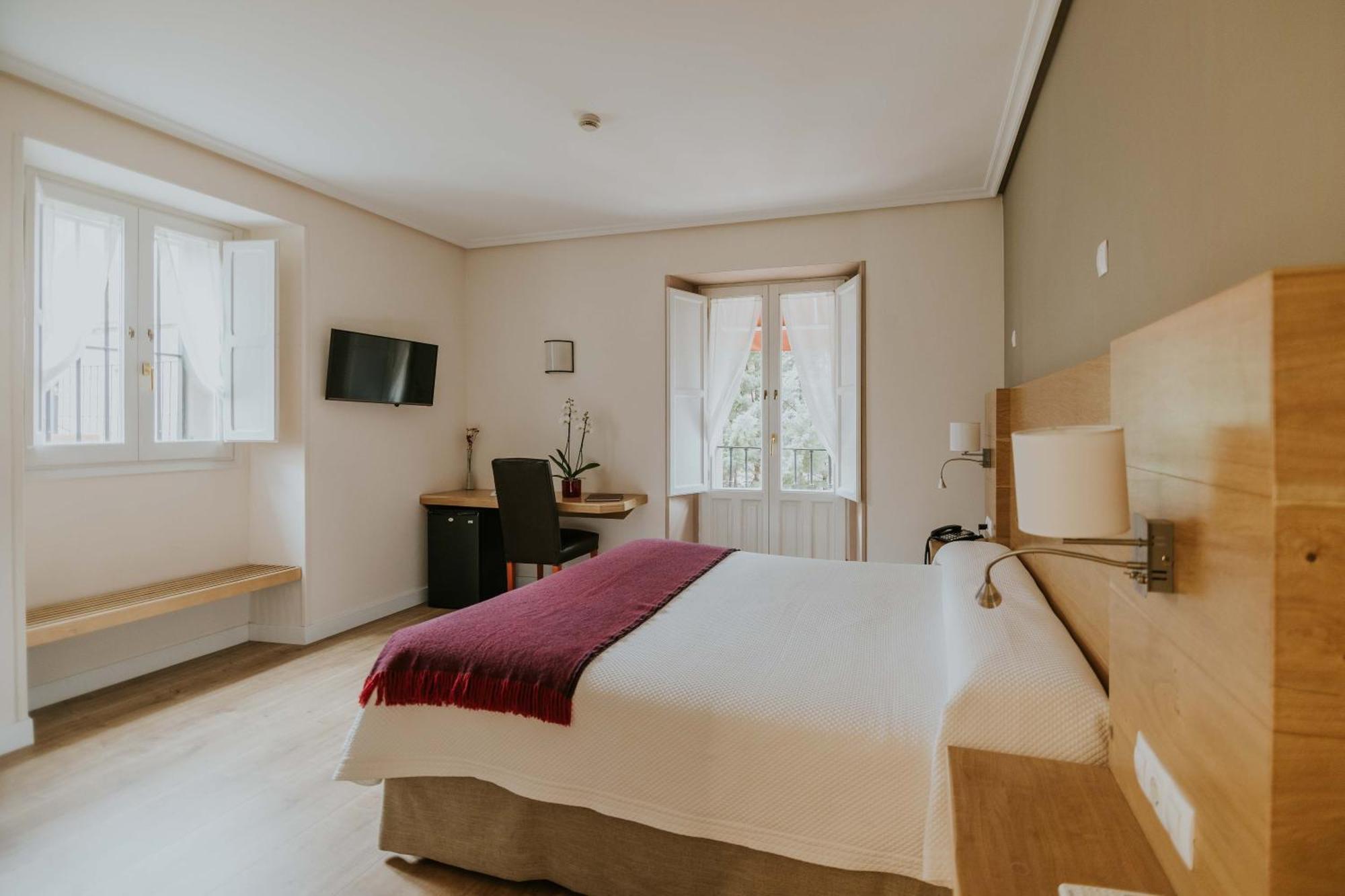 Hotel Arrope Haro Kültér fotó