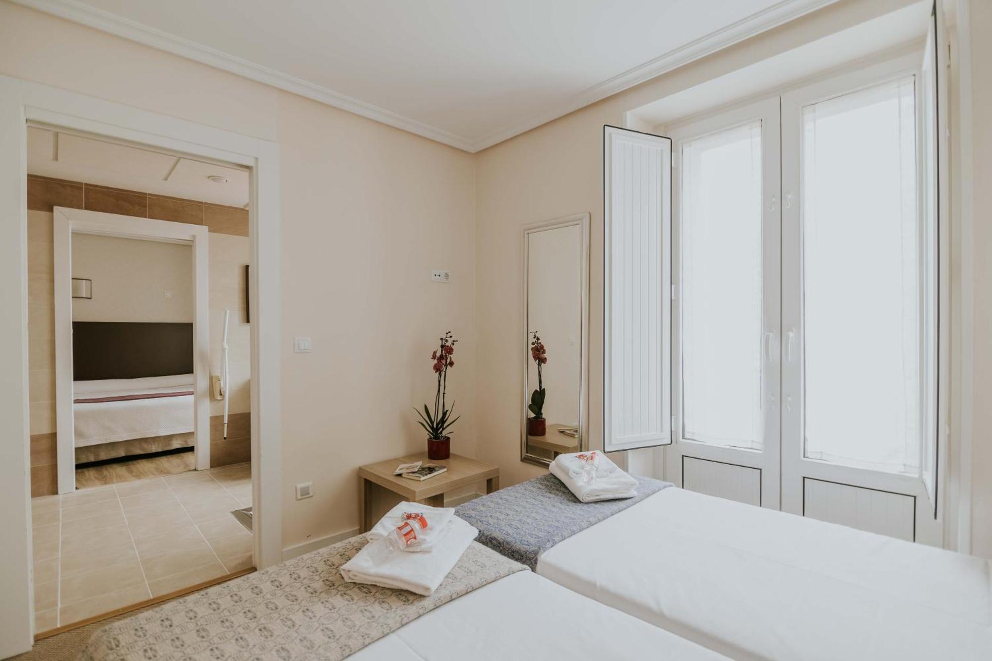 Hotel Arrope Haro Kültér fotó